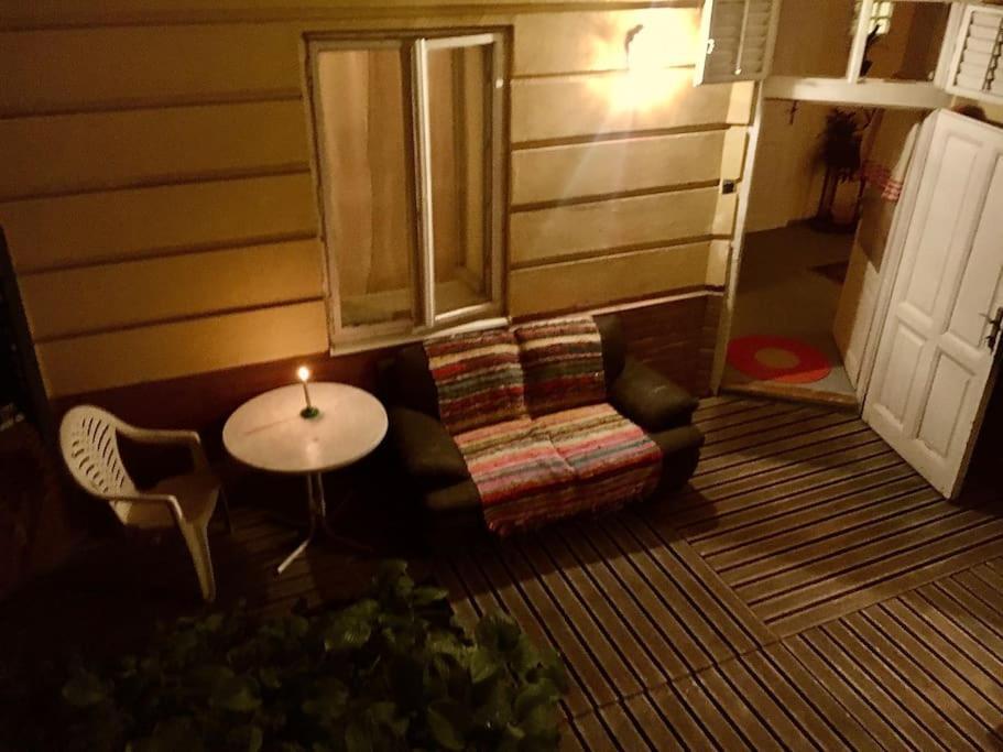 Vintage Studio Apartment, Garden And Free Parking Budapest Ngoại thất bức ảnh